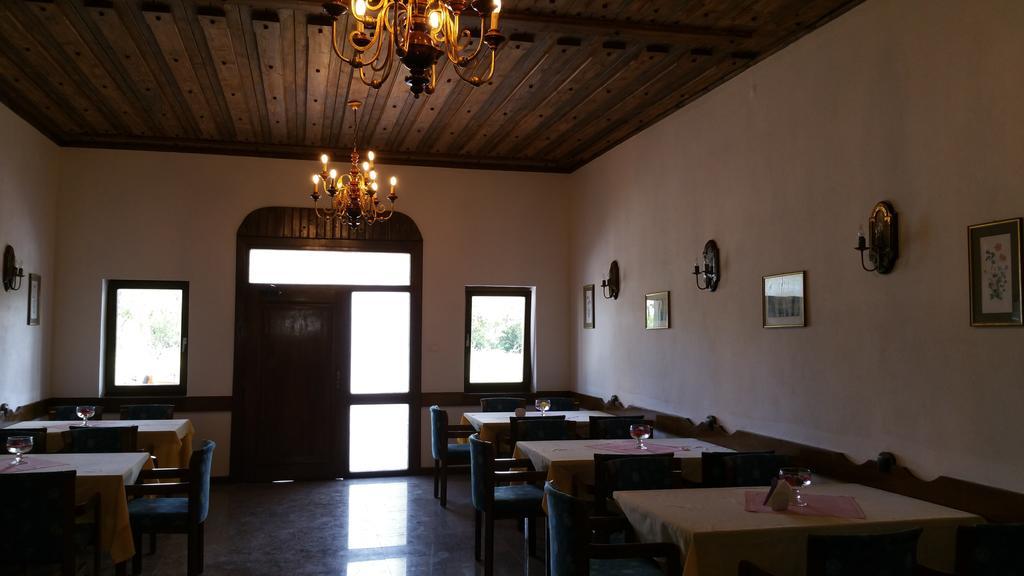 Conacul Balta Alba Hotel Bagian luar foto